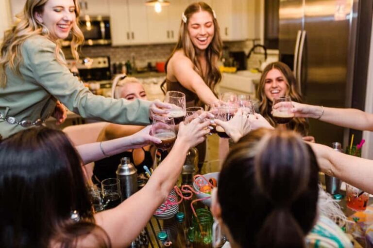 Miami: Cocktail Class with optional Cheese Pairing - Why Choose This Experience?