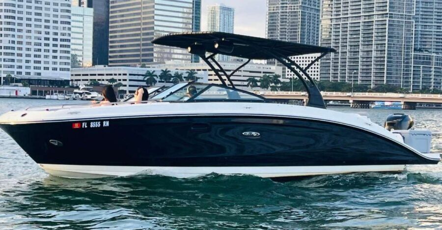 Miami: Guided Boat Tour with Champagne - What to Expect at the Dock and During the Trip