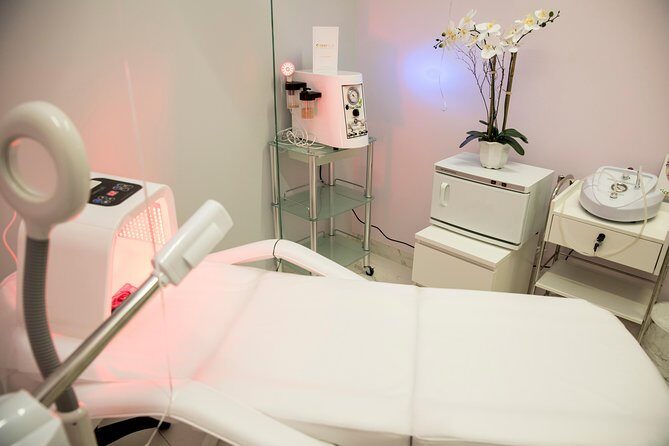 Microneedling Facial - The Experience and Setting