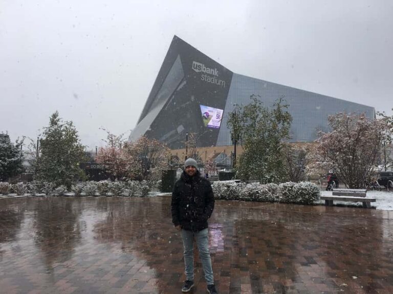 Minnesota Vikings Football Game at US Bank Stadium - Real Opinions from Attendees