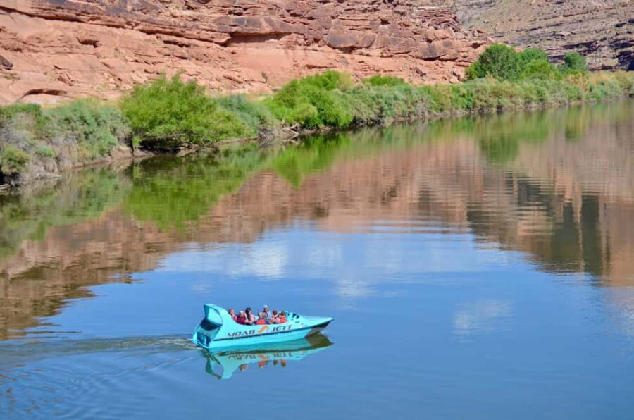 Moab: 2-Hour Scenic Jet Boat Ride on the Colorado River - What to Expect During the Tour