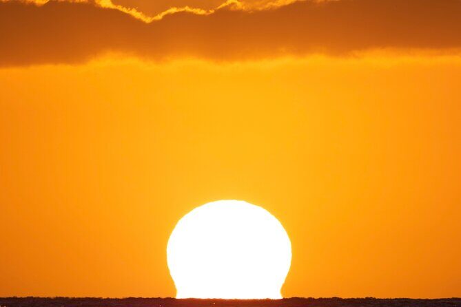 Moanas Luxury semi-private Sunset Cruise on Nalu - Who Will Love This Cruise?