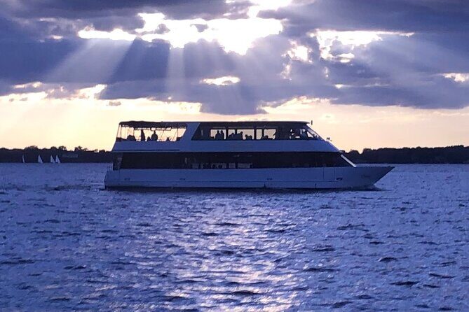 Monday Night Burrito Bowl Cruise on Lake Minnetonka - Authentic Perspectives and Additional Details