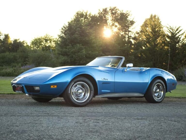 Monterey, Carmel & Big Sur: 1975 Corvette Convertible Rental - Key Points