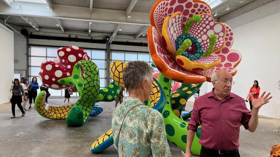 Montreal: Mile End Artist Neighborhood Tour - Exploring Montreal’s creative heart