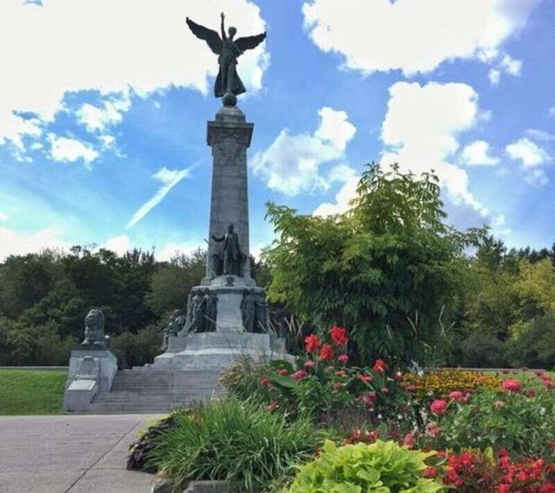 Montreal : Old Montreal Walking Tour With A Guide - The Sum Up