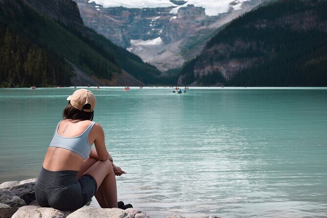 Moraine Lake and Lake Louise Shuttle | End of Summer Seat Sale! - Transportation and Group Size – Why It Matters