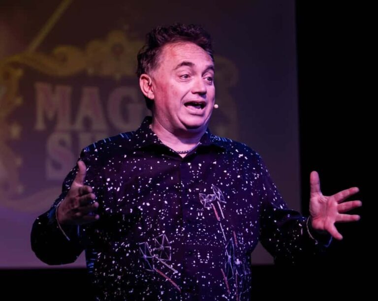 Myrtle Beach Mall: Magic & Comedy Show by Michael Bairefoot - The Sum Up