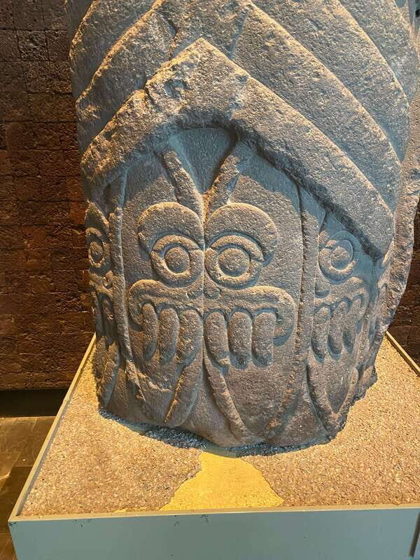 National Museum of Anthropology: a journey into Mexico's past-English lang. - Practical Details and Value