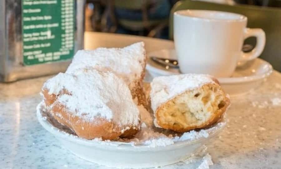 New Orleans : Best Street Food Tour With A Local Guide - The Experience and Practical Details