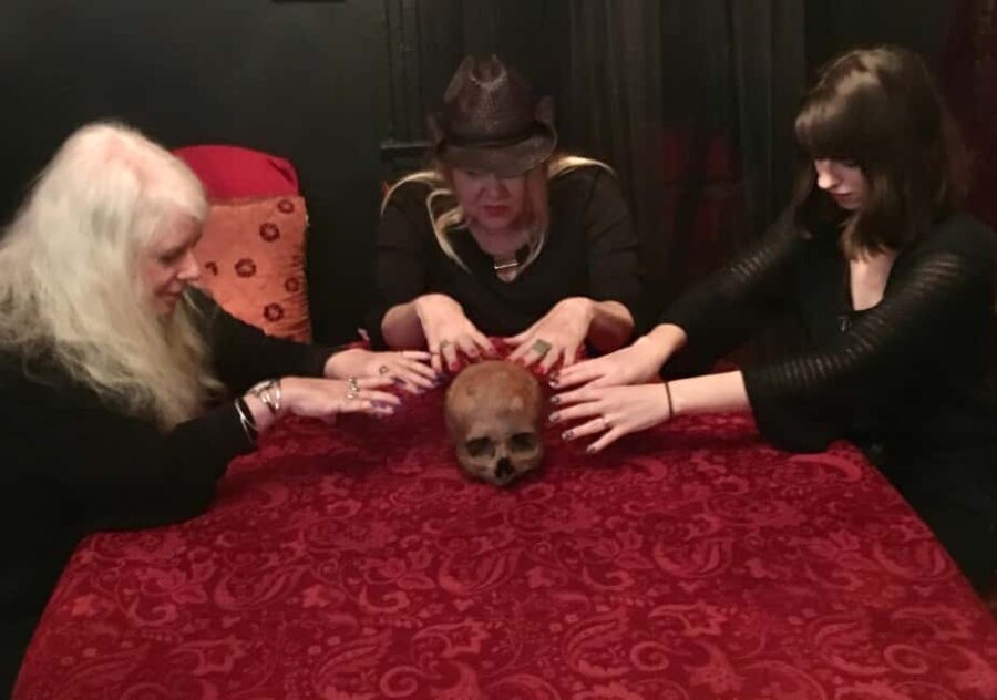 New Orleans: Haunted Museum, Ghost hunt on Haunted Objects - Introduction