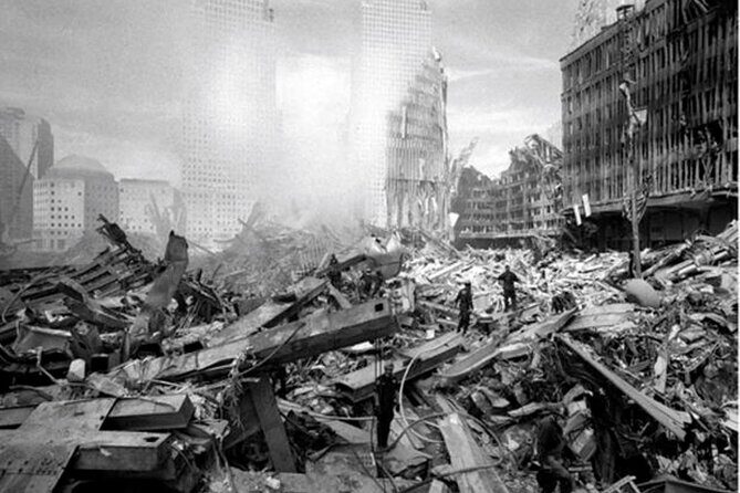 New York City 9/11 Memorial Tour w/ Retired NYPD First Responder - The Experience of the Guide and Stories