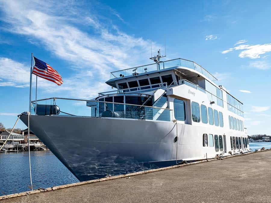 New York City: Mother's Day Brunch Cruise on the Eternity - An Insiders Look at the Mothers Day Brunch Cruise