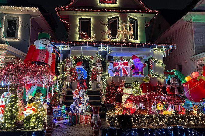 New York Dyker Heights Christmas Tour - The Sum Up: Is This Tour Worth It?