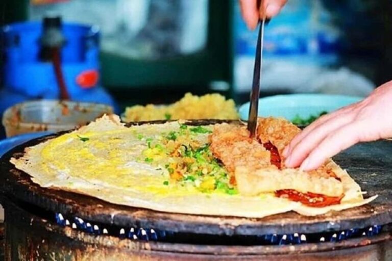 New York: Flushing Chinatown Guided Walking Food Tour - What the Tour Offers Beyond Food