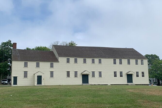 Newport Colonial History: A Self-Guided Tour Off the Beaten Path - Authentic Experiences and Hidden Gems