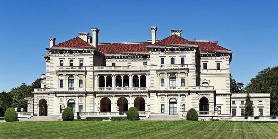 Newport: The Breakers, Marble House & Downtown Day Tour - Practical Details: What You Need to Know