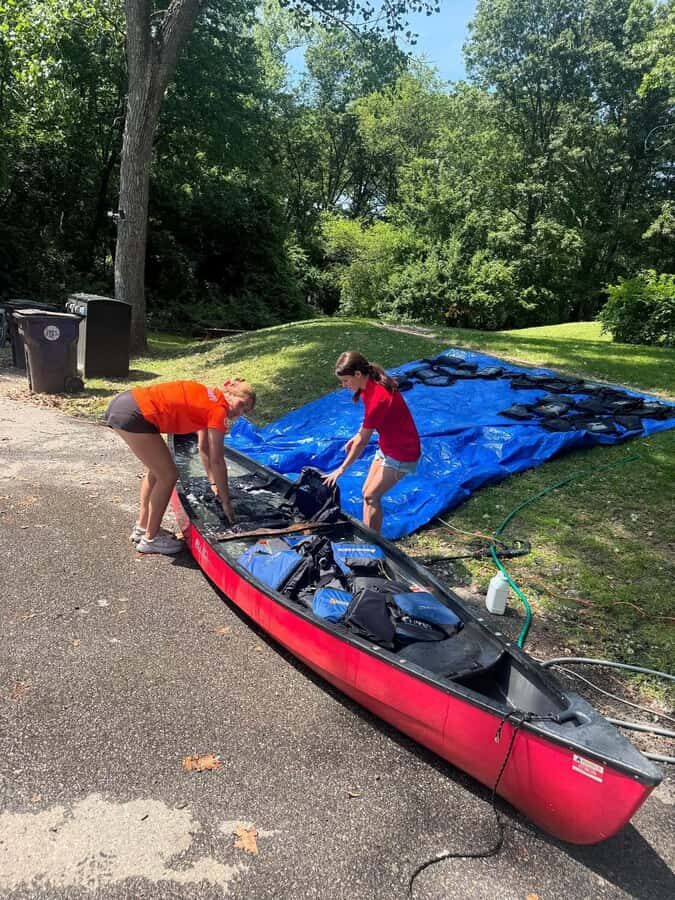 Newton: Charles River Canoe Rental - What Reviewers Say