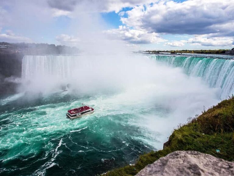 Niagara: Bliss Tour with Maid of Mist, Cave of Winds & More - Why This Tour Works Well