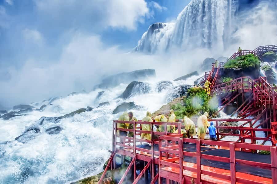 Niagara Falls: Canadian Side Day Trip with Maid of The Mist - The Itinerary: A Closer Look