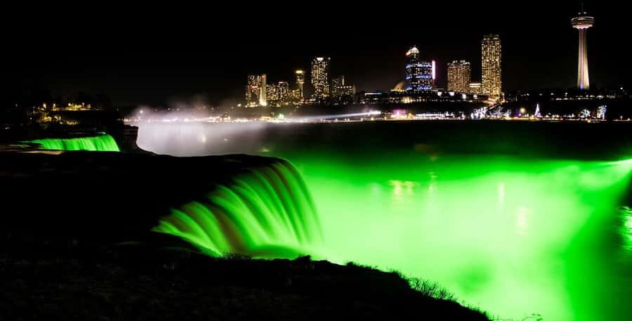 Niagara Falls: Light up the Falls + Dinner Walking Tour - Exploring the Nighttime Magic of Niagara Falls