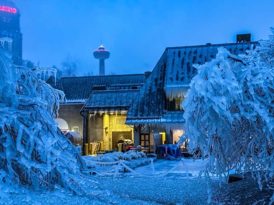 Niagara Falls: Tower, Boat Ride, & Journey Behind the Falls - Who is this tour best suited for?