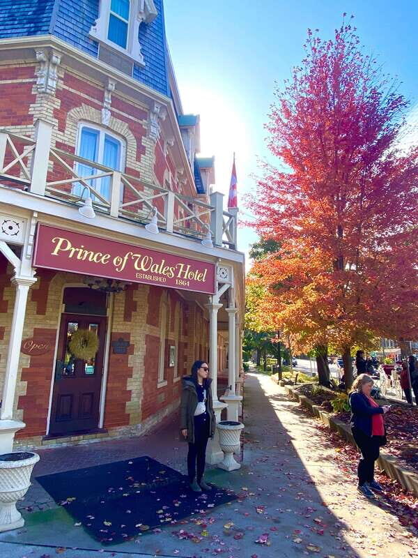 Niagara-on-the-Lake: Guided Walking Tour - Exploring the Historic Sites