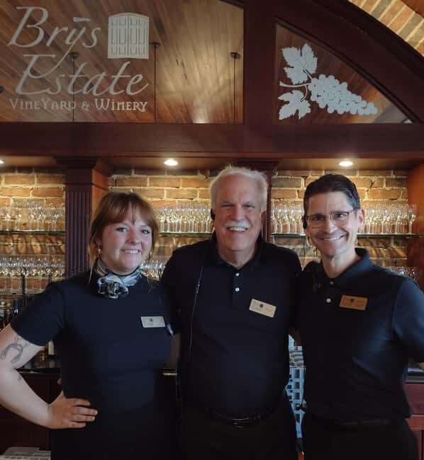 NON BUS BRYS Estates FROSE' Traverse Old Mission Wine Tour - Who Will Love This Tour?