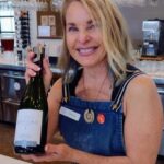 NON BUS VIP Cadillac Escalade Old Mission Traverse Wine Tour - The Itinerary Breakdown: What Each Stop Offers