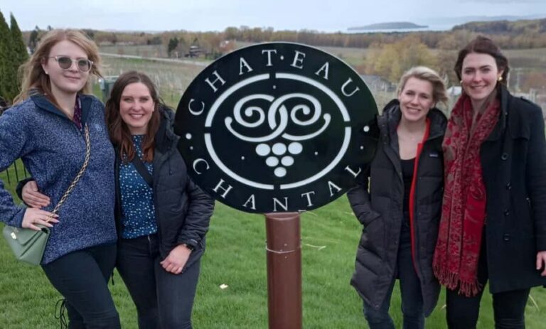 NON BUS White Wine Lover Old Mission Traverse City Wine Tour - What to Expect on the Tour