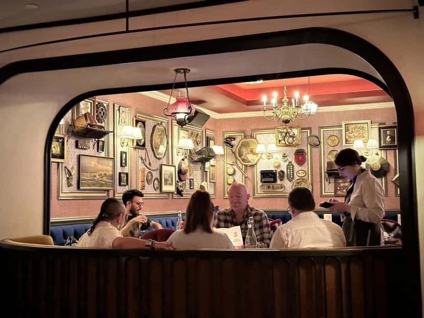 NYC Bar Tour: Gangsters, Heroes + Bright Lights of Broadway - Who Will Love This Tour?