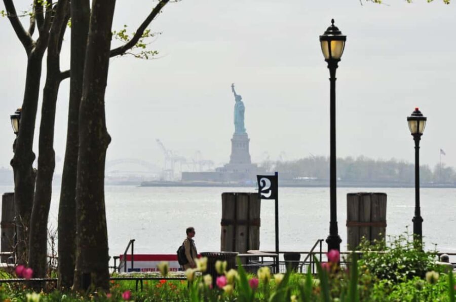 NYC: Downtown Pedicab Tour with Stops - Key Points