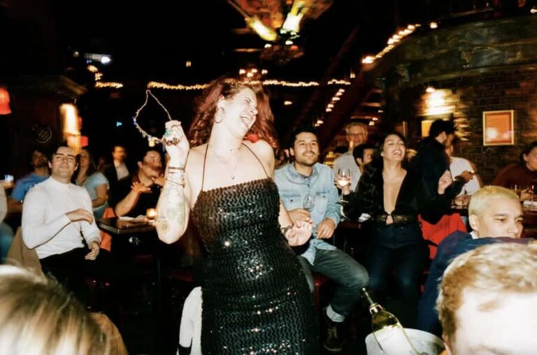 NYC: Five Star Dining. All-Star Dueling Pianos. - What Makes This Experience Special?