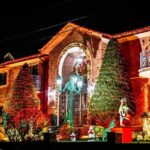 NYC Holiday Lights and Dyker Heights Luxury Bus Tour - Exploring the Tour Itinerary