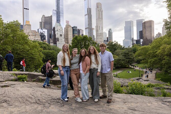 NYC: Professional photoshoot with iconic views - The Sum Up