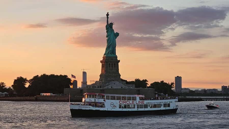 NYC: Statue of Liberty Sunset Cruise Ticket - Itinerary Breakdown