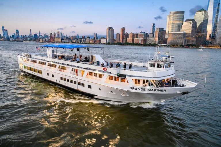 NYC: Tall Ships Parade of Sail, July 4th Buffet & Open Bar - Who Should Consider This Cruise?