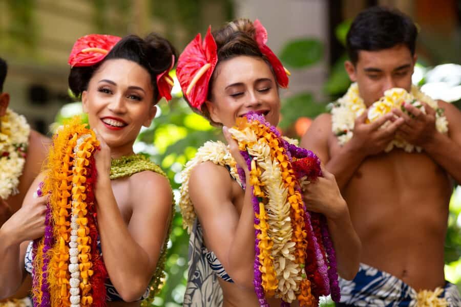 Oahu: Na Lei Aloha: a Boutique Waikiki Luau - The Value and Practical Considerations
