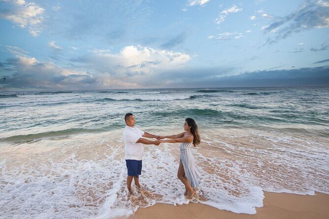 Oahu Professional Photographer Couples and Families - Who Should Consider This Tour?