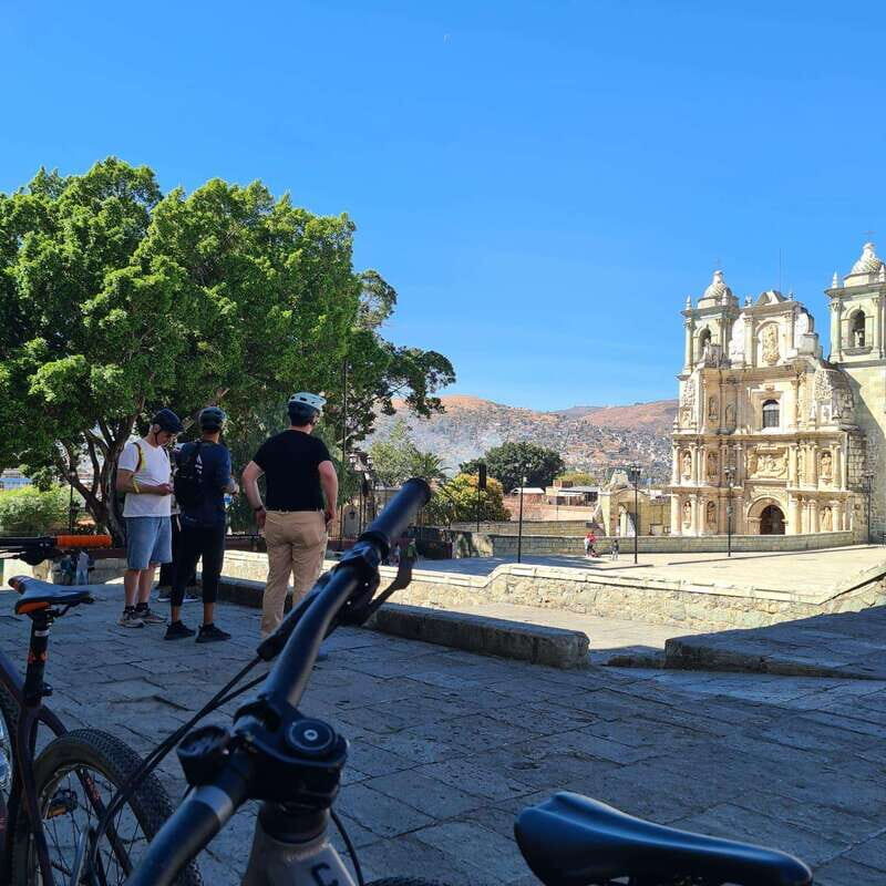 Oaxaca City: Bike Tour with Professional Guide+Art workshop - The Ride and Group Dynamics