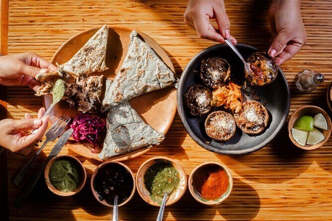 Oaxaca Streets Food Tour with 15+ Tastings - Key Points