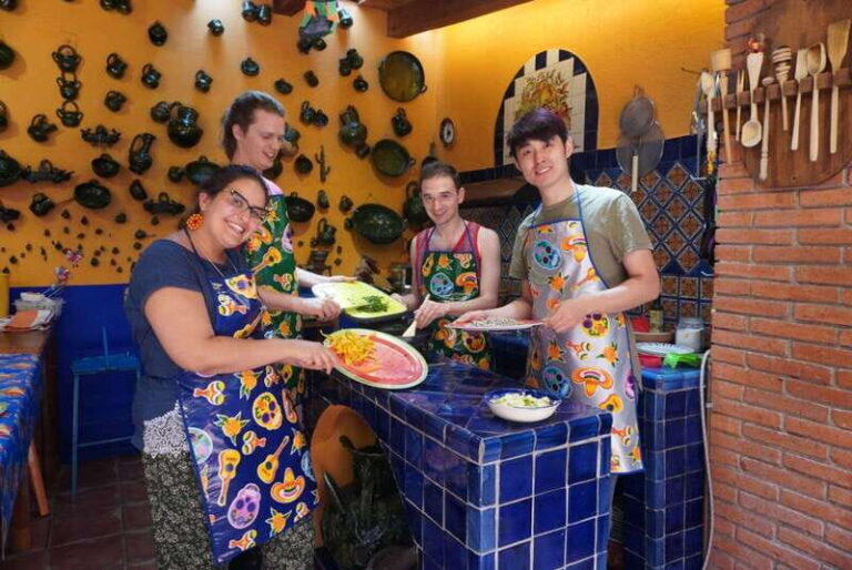 Oaxaca: Traditional Oaxacan Cooking Class with Market Visit - The Breakdown of the Experience