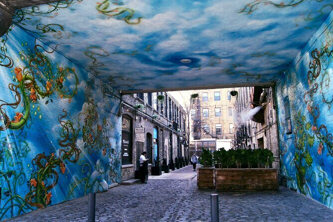 Offbeat Fulton Market Graffiti and Murals Street Art Tour - What Travelers Are Saying