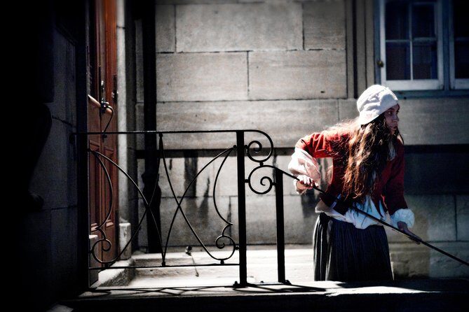 Old Montreal Ghost Walking Tour - The Guides and Their Impact