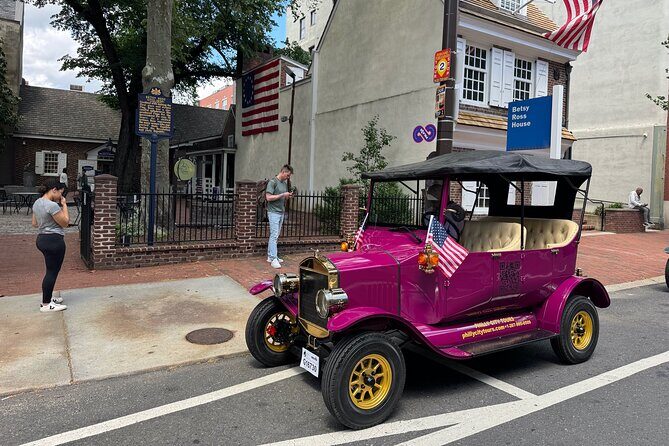 One Hour Tour Of Philadelphia Historical Sites In A Vintage Car - The Experience in Practice