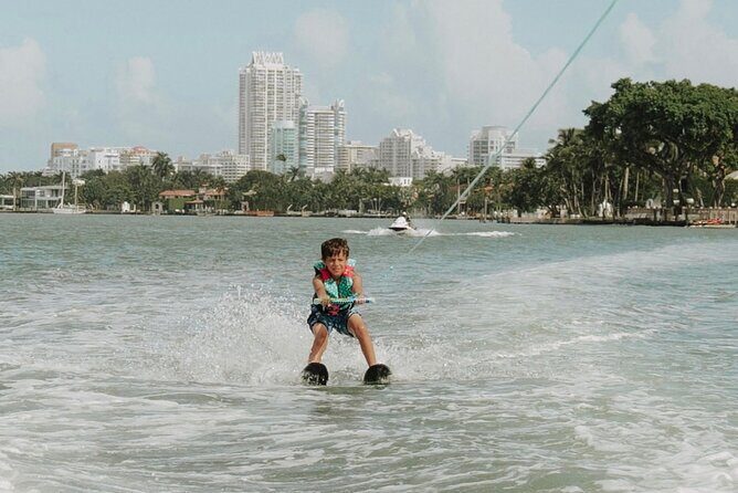 One Hour Waterskiing Lesson: Ultimate Miami Thrills - What to Expect: A Step-by-Step Breakdown