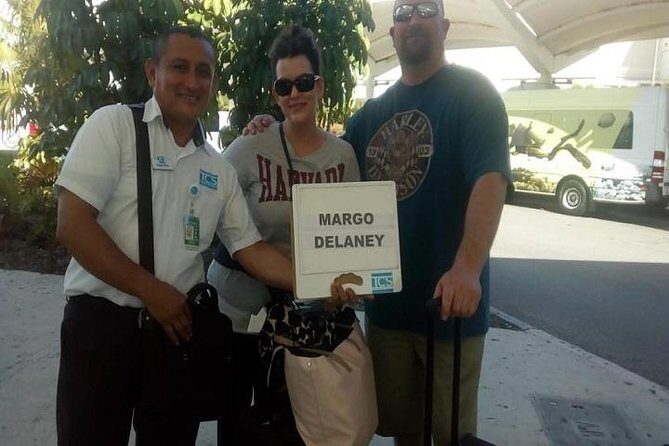 One-way private transfer Cancun Airport - Puerto Aventuras. - What does the experience look like?