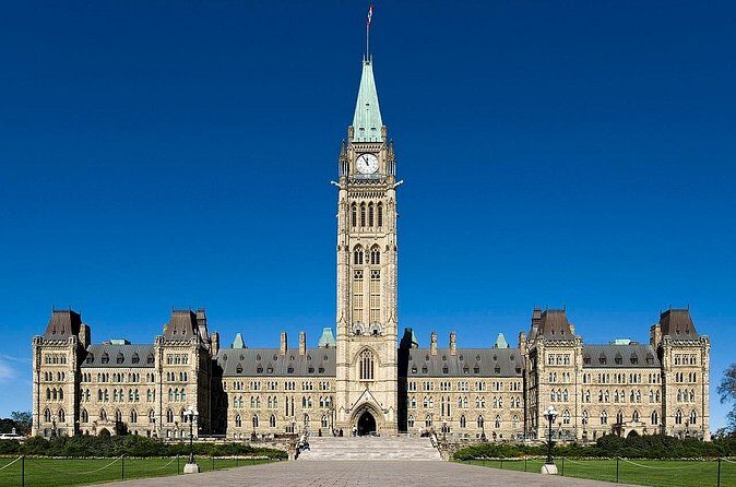 Ottawa's Original Historical Highlights Public Walking Tour - The Experience and the Guides
