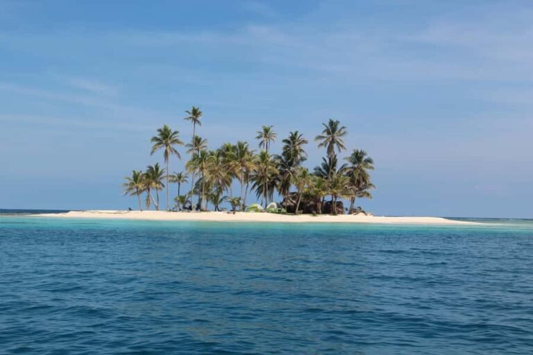 Paradise Unveiled: Discover the Enchanting San Blas Islands - Who Will Love This Tour?