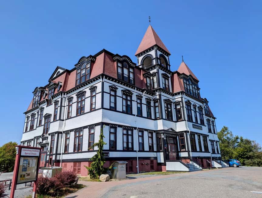 Peggys Cove & Lunenburg + 3 Hidden Gems Full Day Tour - What Makes This Tour Stand Out?